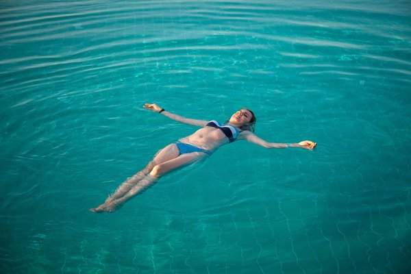 Peut-on installer un système de refroidissement par immersion pour un PC domestique et quels en sont les avantages?